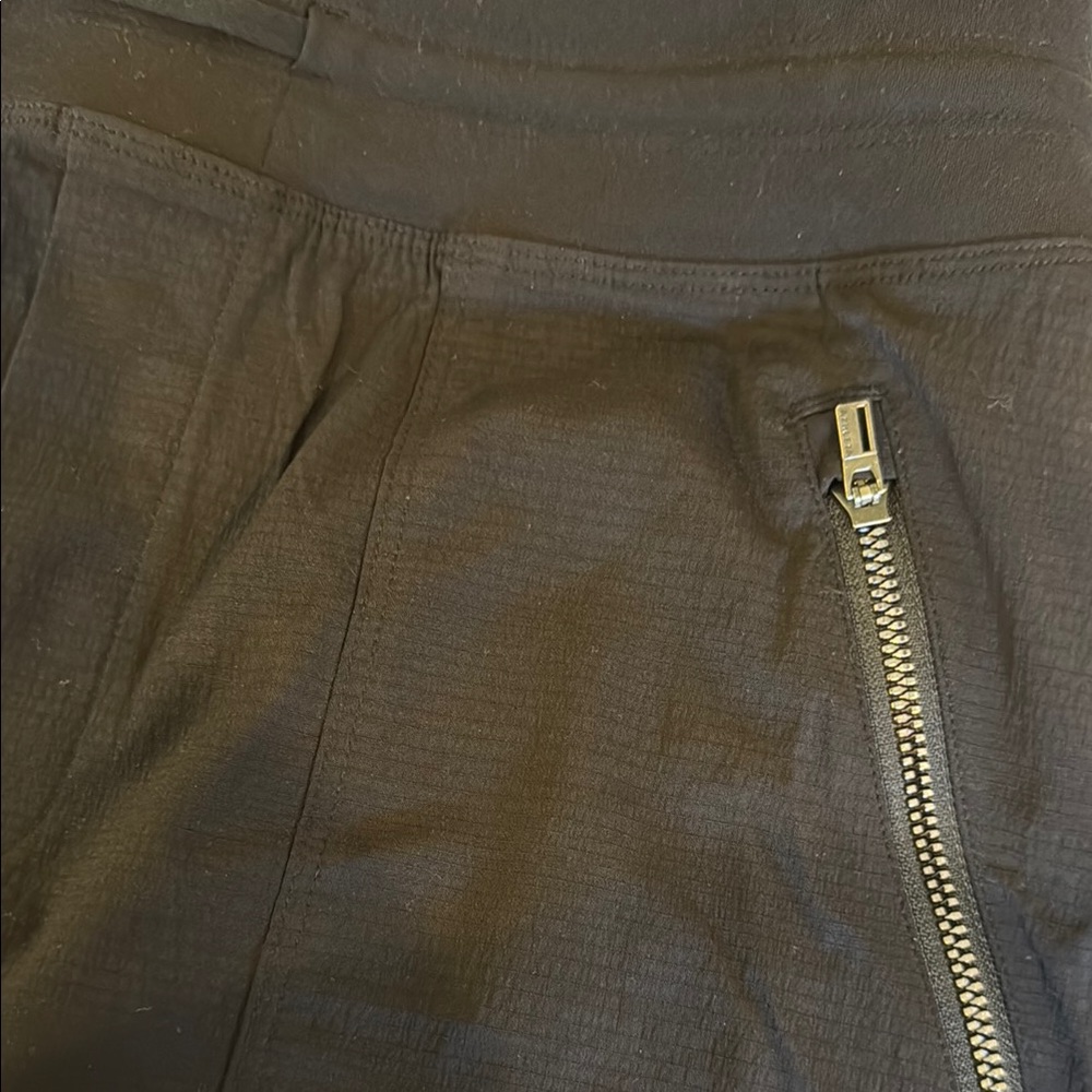 Athleta Black Mini Cargo Skirt Athleisure - Picture 4 of 5